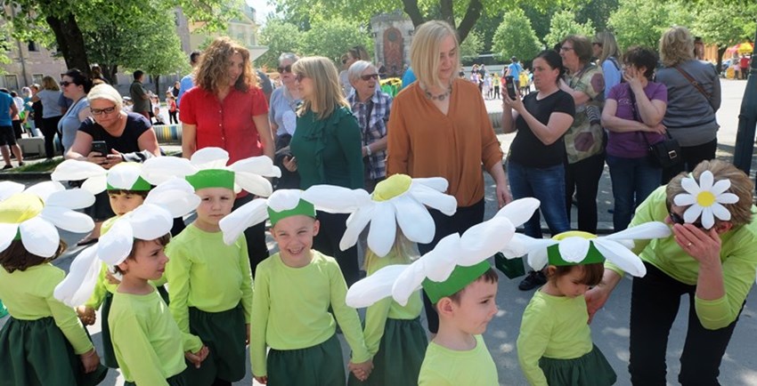 Cvjetnim korzom mališani tradicionalno pozdravili proljeće