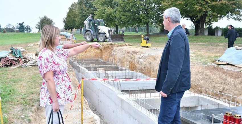 Uređuju se groblja, održavaju zelene površine ... sve po planu