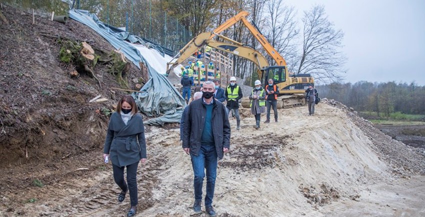 Škola i igralište u Skakavcu konačno sigurni od klizišta