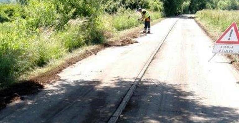 Javni radovi  trenutno na čišćenju šetnica