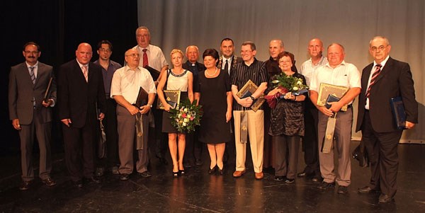 Najzaslužniji u 2010. godini nagrađeni na svečanoj sjednici Gradskog vijeća povodom Dana grada Karlovca