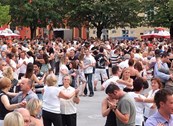 Milenijski bal i ritam salse za sjajnu rođendansku feštu 