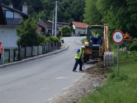 Rekonstrukcija ceste na Dubovcu 