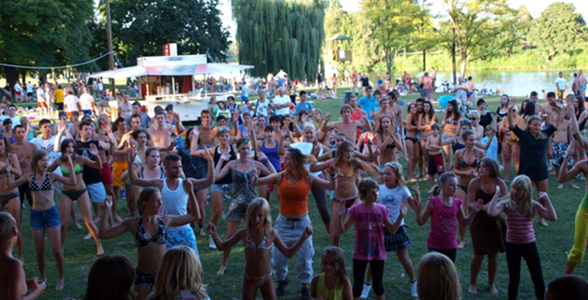 Na Foginovom se birali Miss i Mister, pjevale karaoke i snimale skladbe