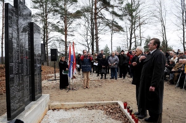 Otkrivanje spomen kosturnice u Gornjoj trebinji